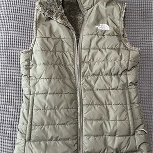 Like new reversible vest olive green